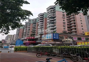 地理位置优越， 2.公交地铁十分方便。出行方便，上下班方便，