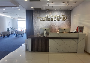 火车东站旁写字楼，带装修，交通四通八达，适合自用办公司