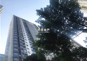 保利108公馆 海沁沙旁 高层 南向 证过五年 价格可议